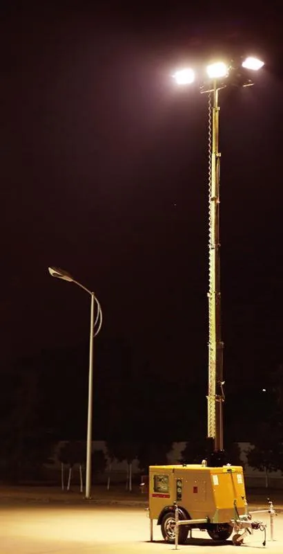 ILTM90H-SD light tower lighting a road at night